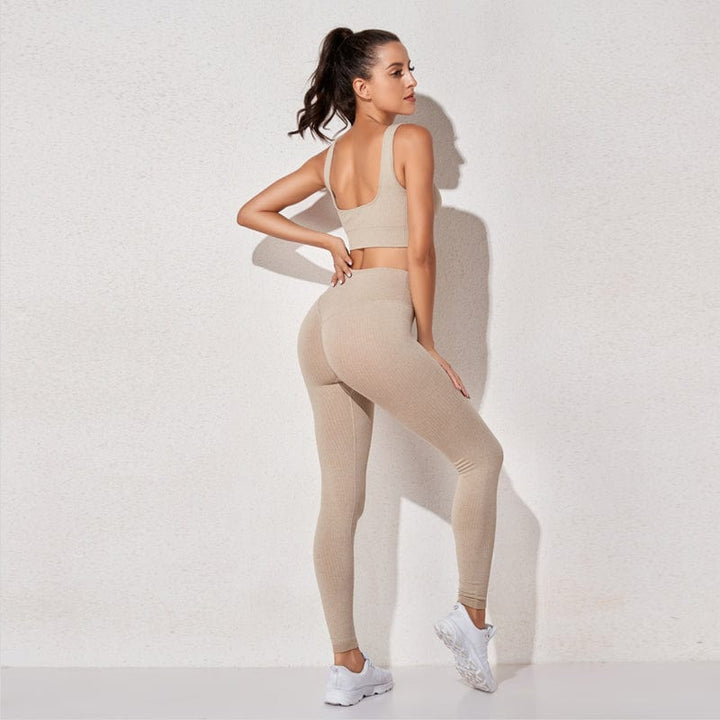 Conjunto deportivo con top y leggings-Laurene.es