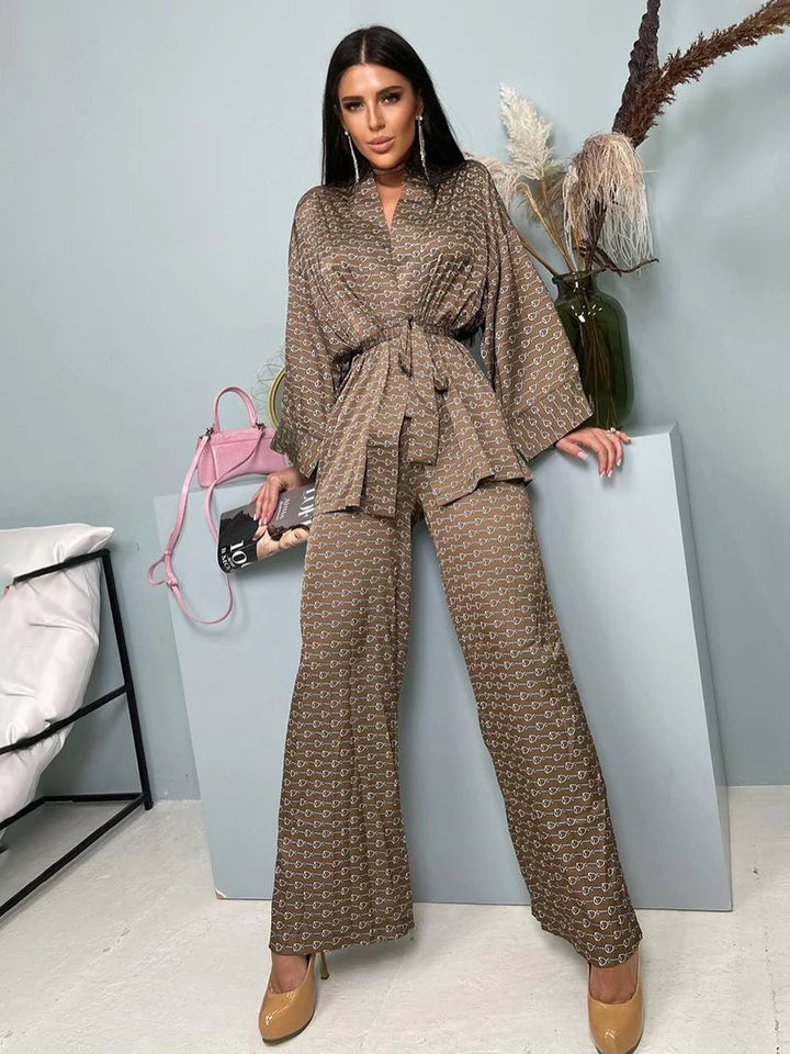 Kimono marrón con estampado