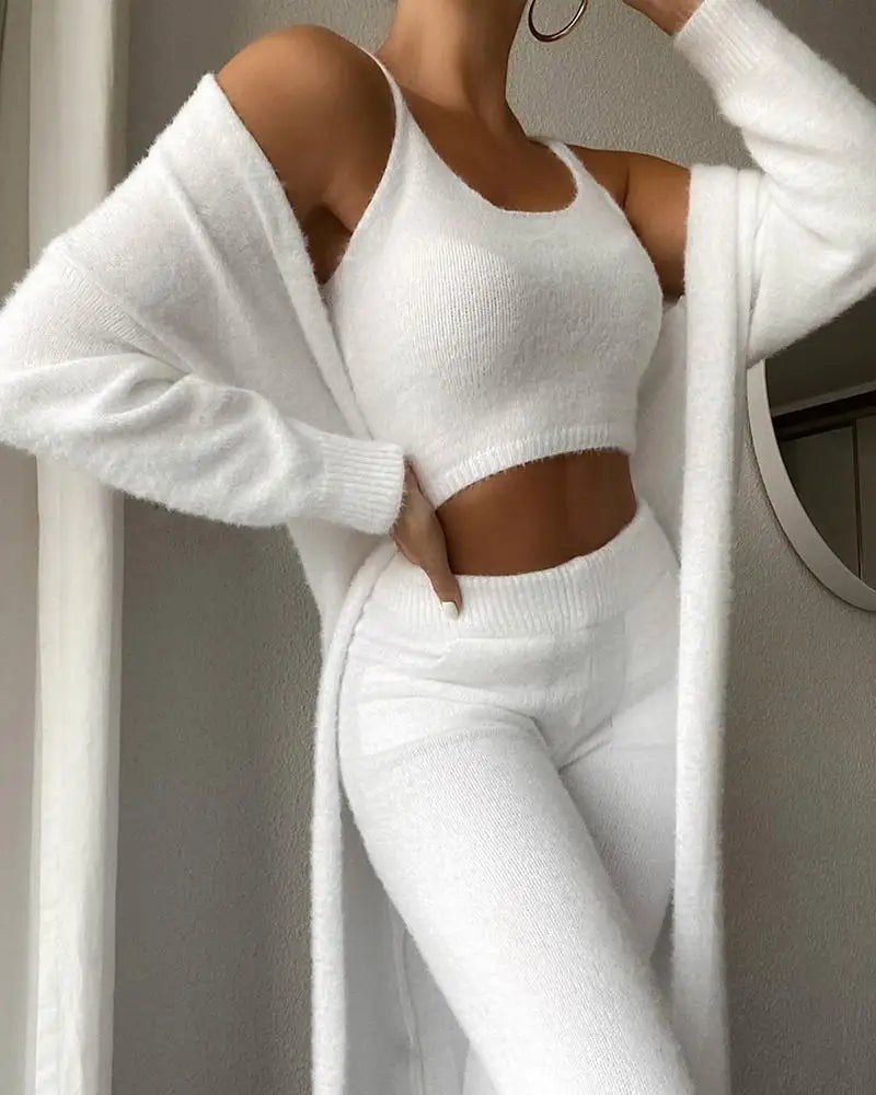 Conjunto peludo con cárdigan