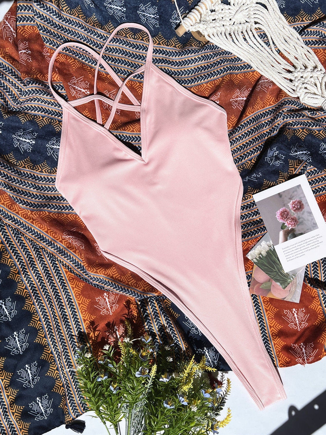 Bañador rosa con tiras Lynn-Laurene.es