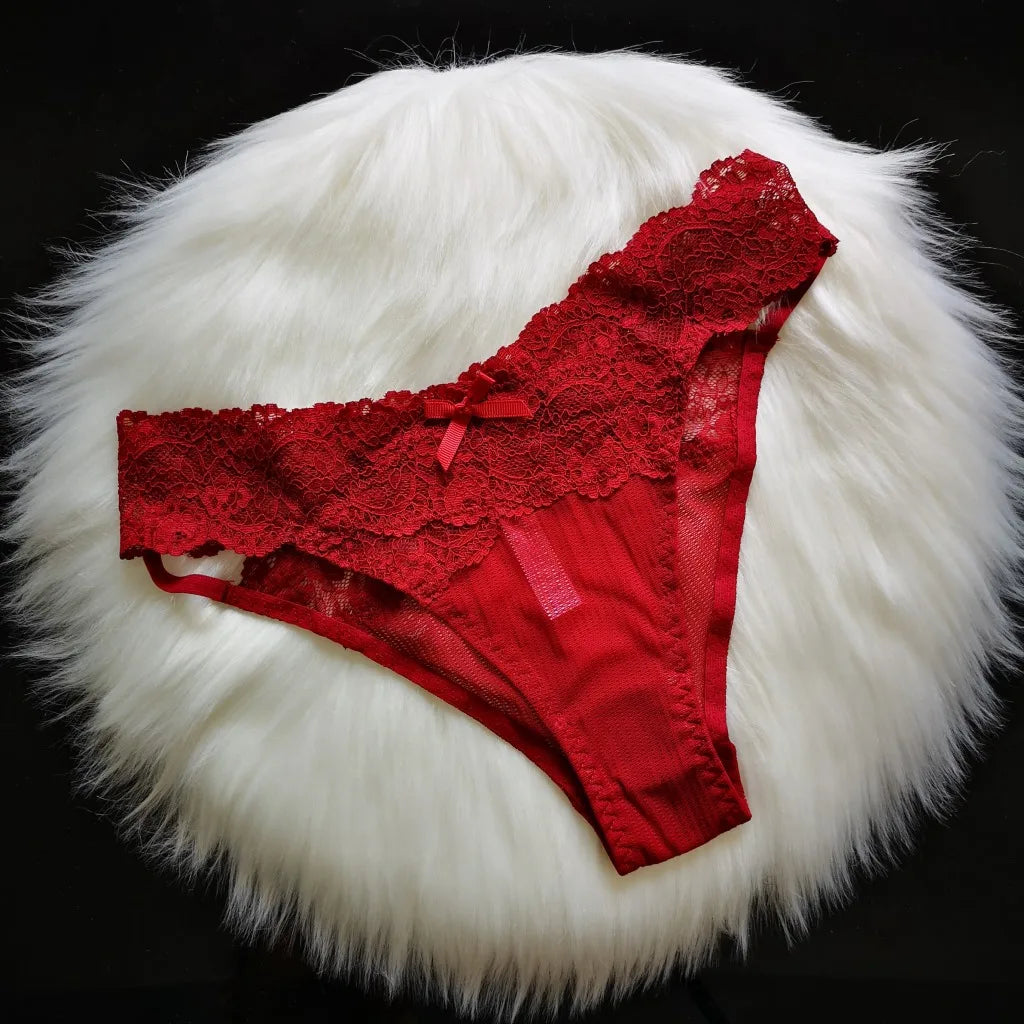 Braguita de malla con ribete de encaje