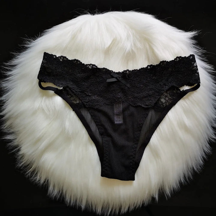 Braguita de malla con ribete de encaje