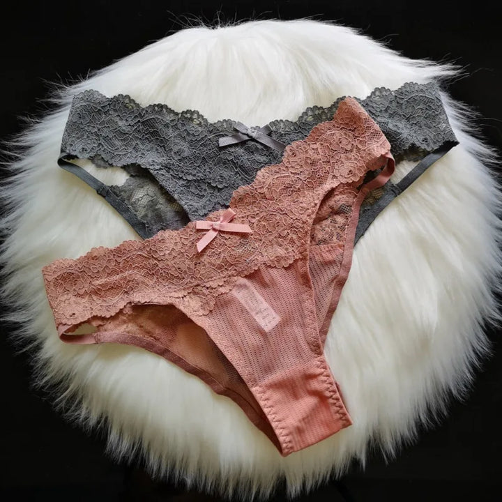 Braguita de malla con ribete de encaje