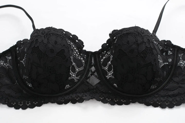 Sujetador de encaje estilo de balconette