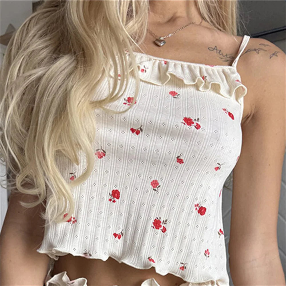 Conjunto de volantes con estampado de flores