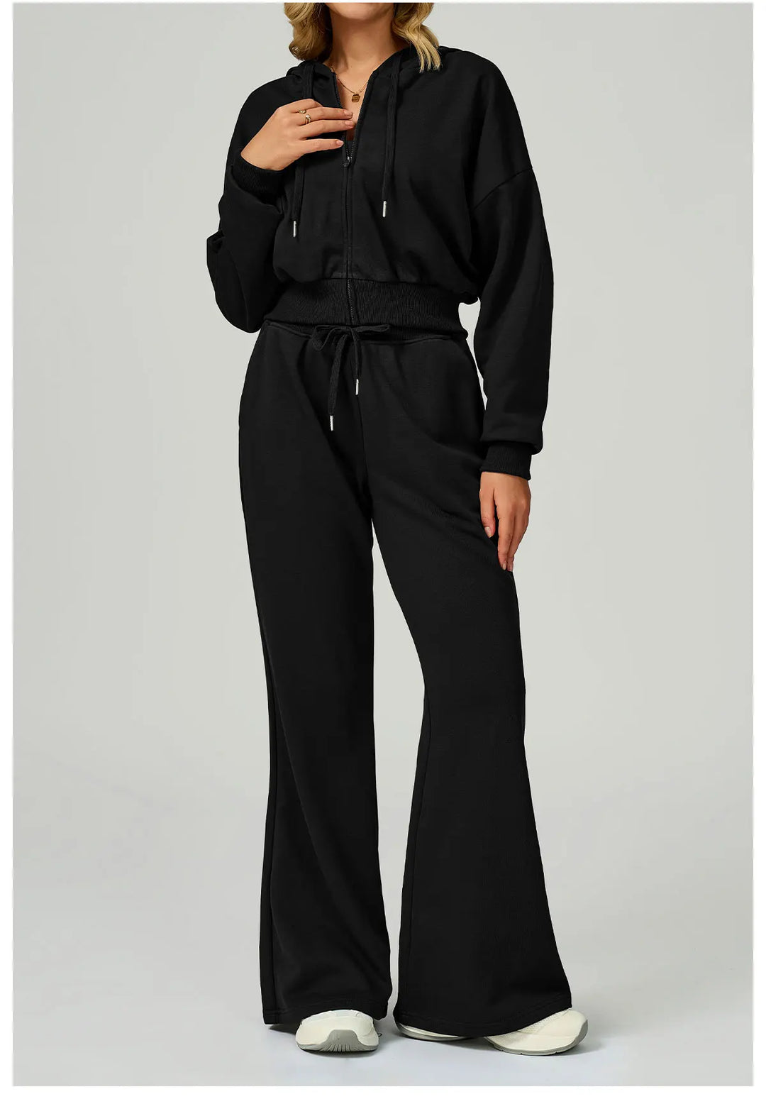 Chándal deportivo con sudadera y capucha