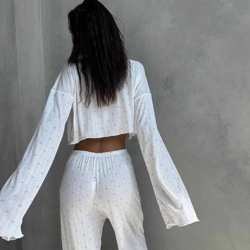 Pijama blanco estilo oversize de punto