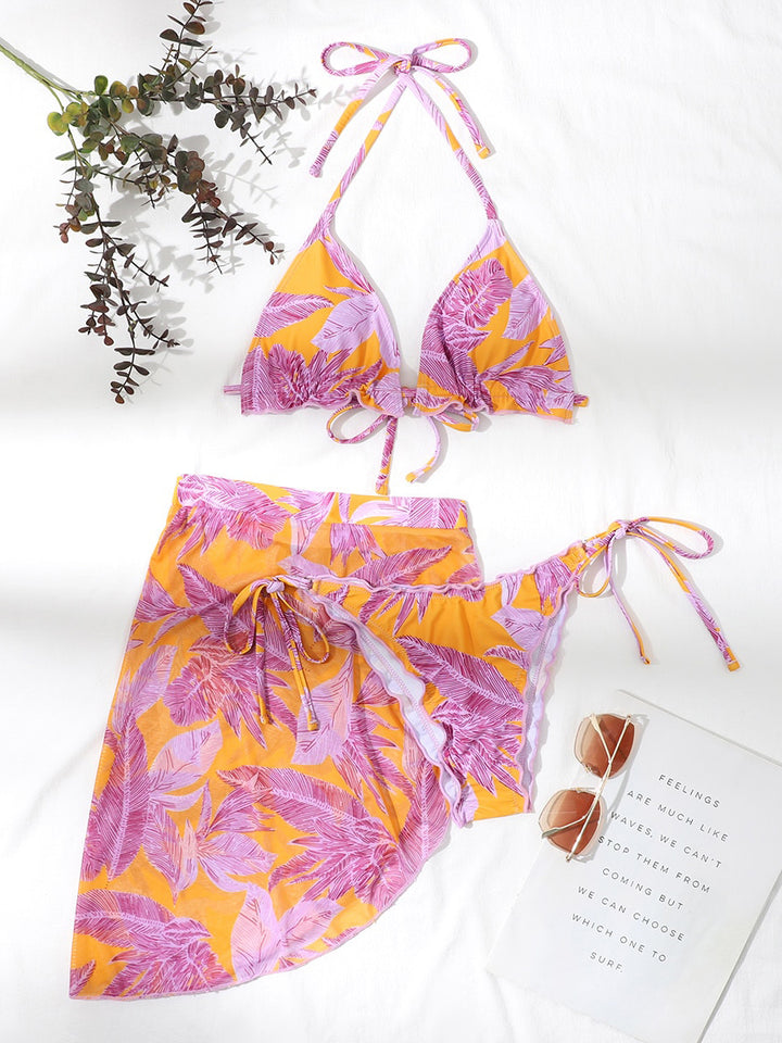 Biquini con pareo y estampado
