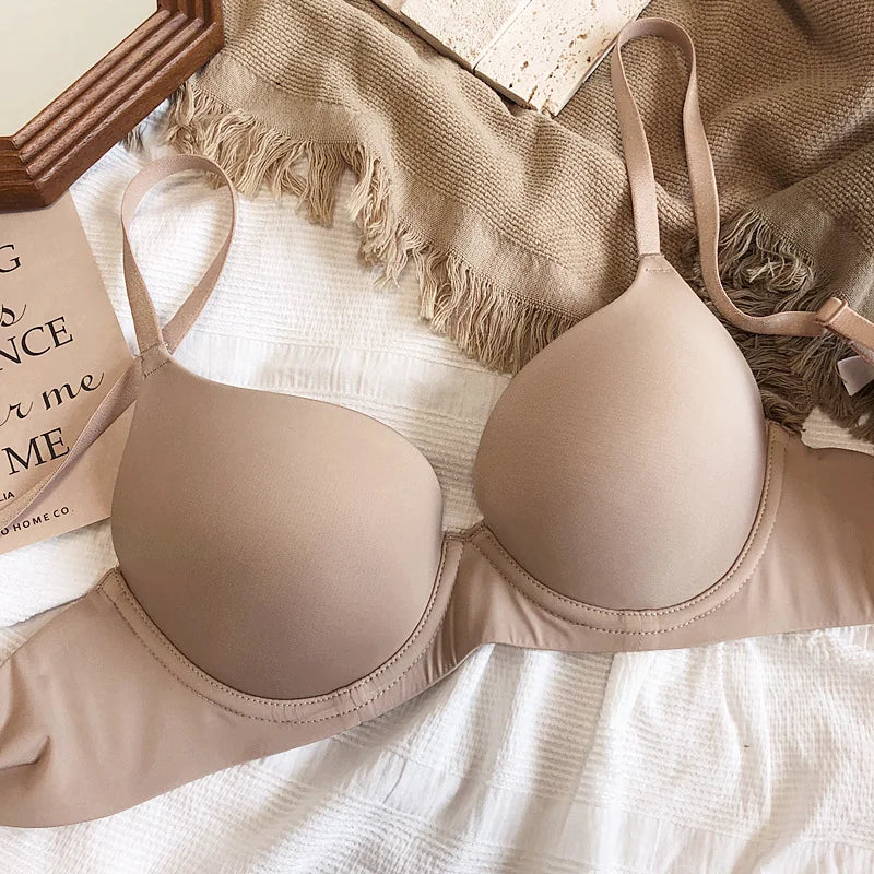 Sujetador de mujer estilo liso