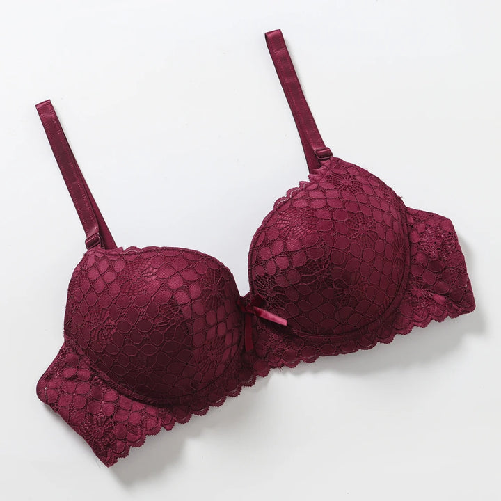 Sujetador con encaje y aros