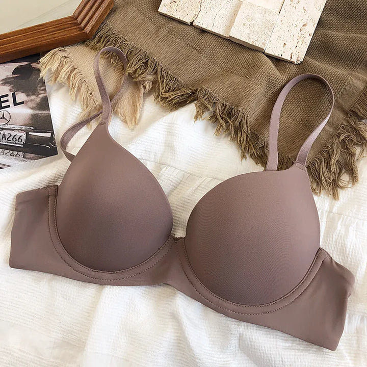 Sujetador de mujer estilo liso