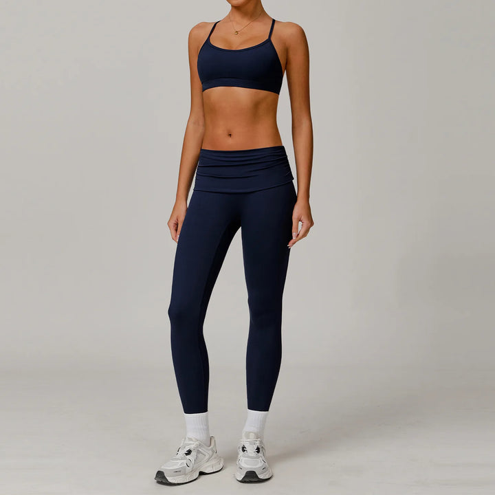 Conjunto deportivo con top y leggings