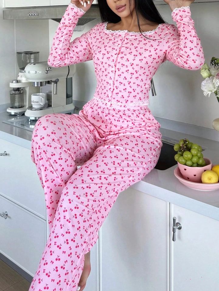 Pijama con estampado de cereza