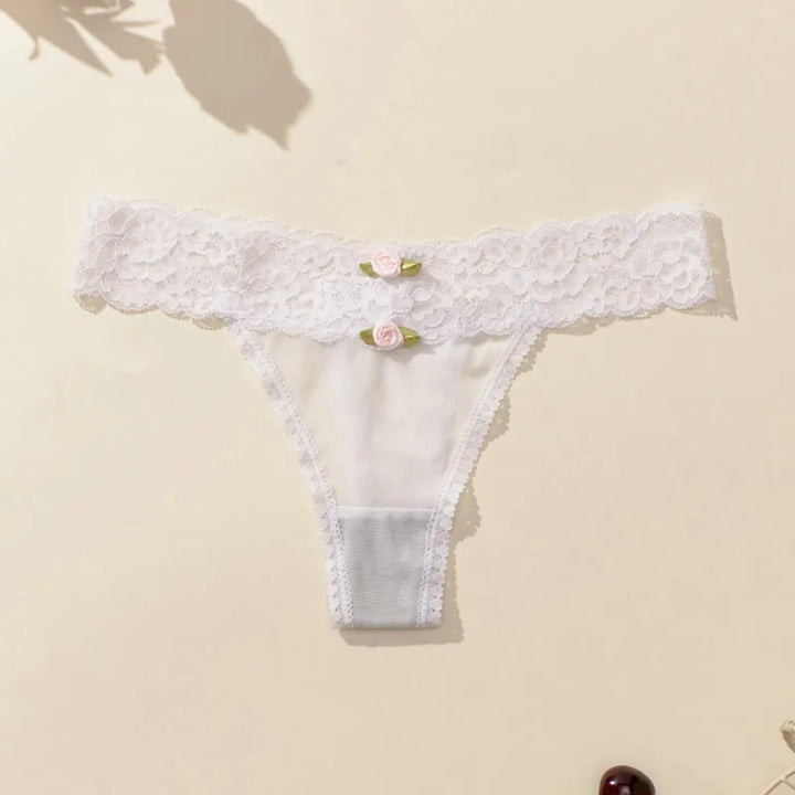 Tanga con encaje y ribete de flores
