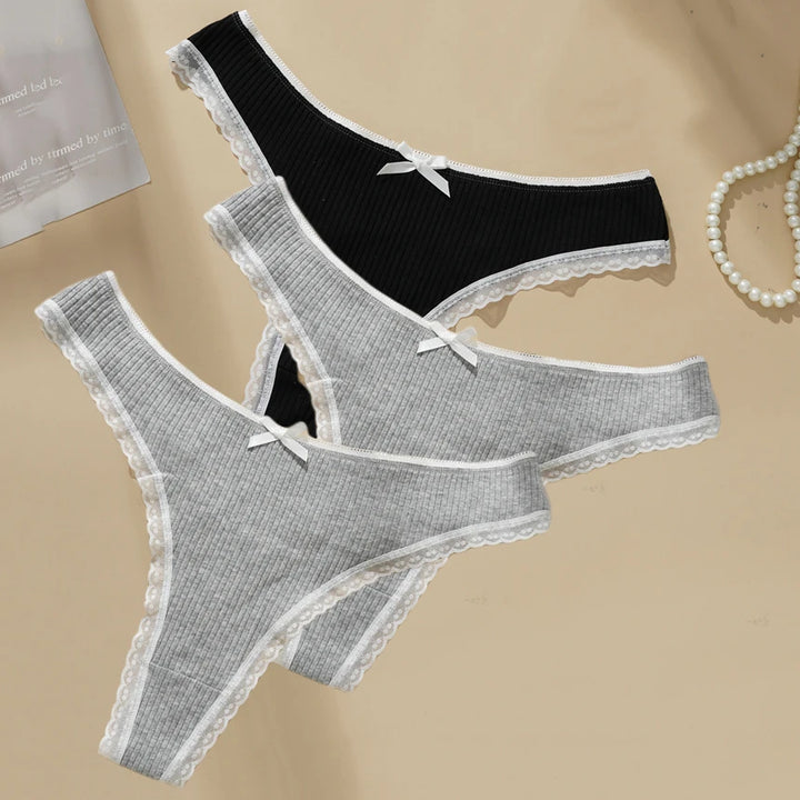 Paquete de 3 tangas con lacitos y ribete de encaje