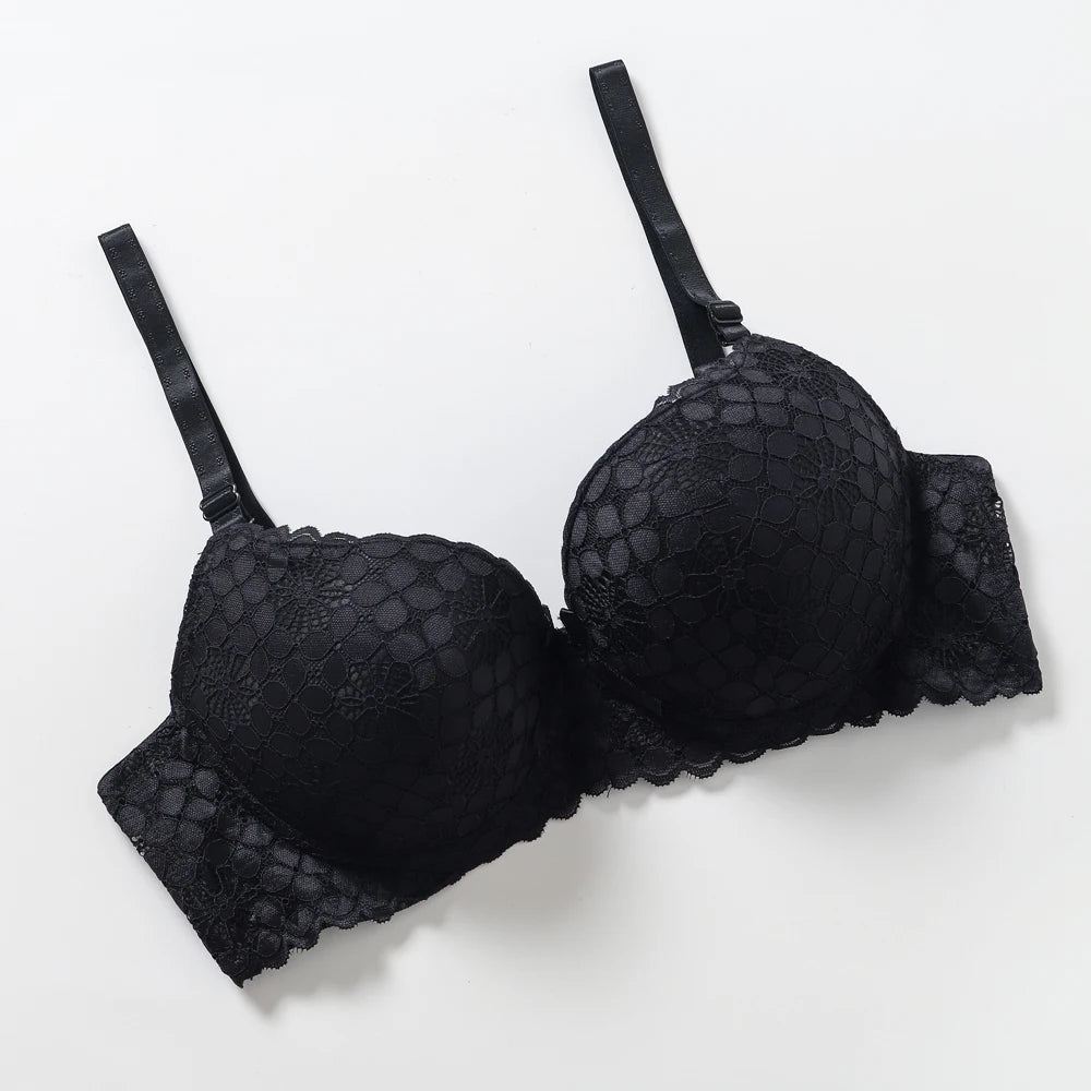 Sujetador con encaje y aros