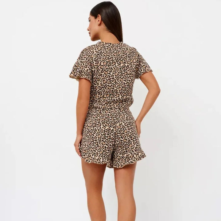 Pijama corto con estampado de leopardo