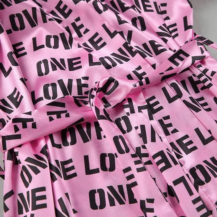 Conjunto de pijama con bata con estampado