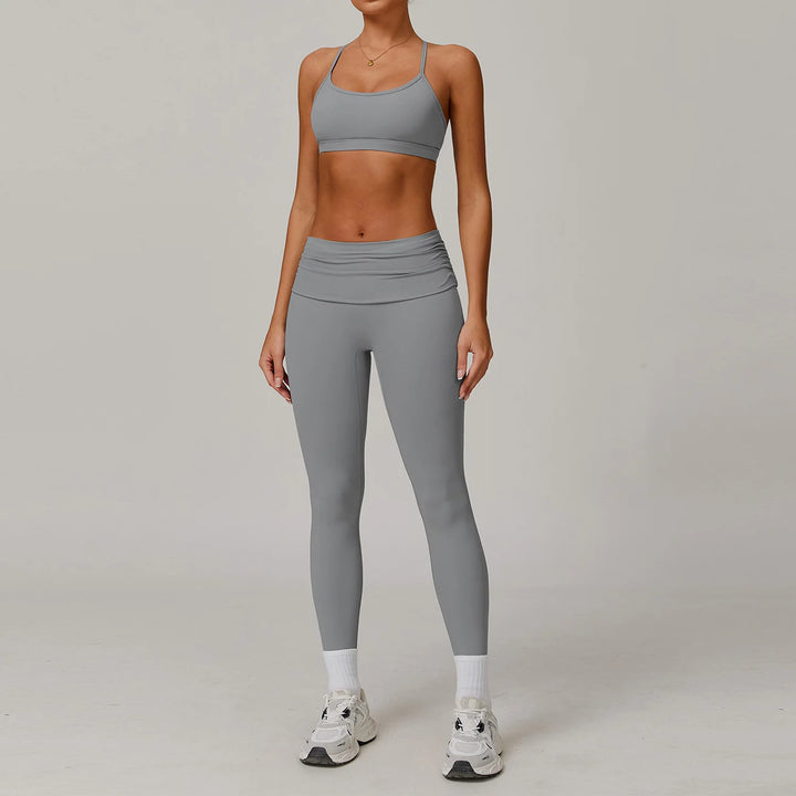 Conjunto deportivo con top y leggings