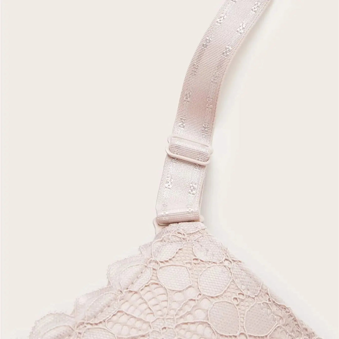 Sujetador con encaje y aros