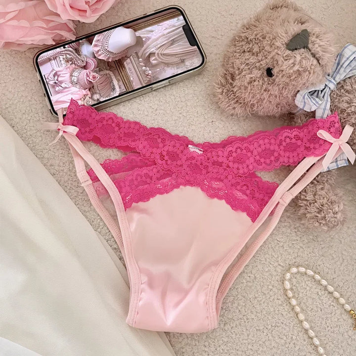 Braguita de raso con ribete de encaje