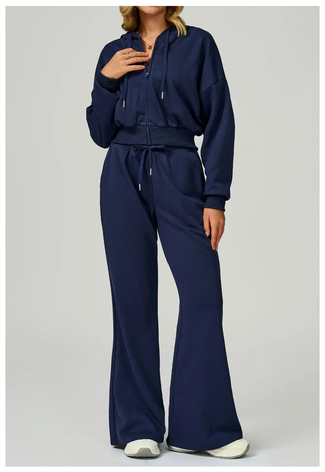 Chándal deportivo con sudadera y capucha