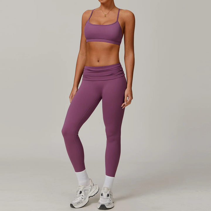 Conjunto deportivo con top y leggings