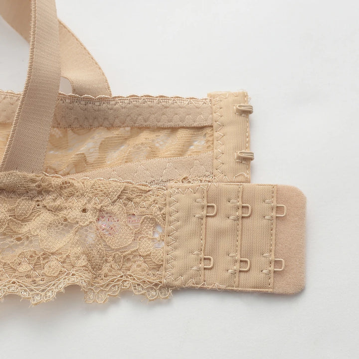 Sujetador con bordado de encaje