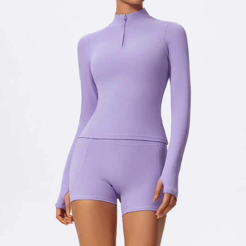 Traje deportivo con manga larga y cremallera