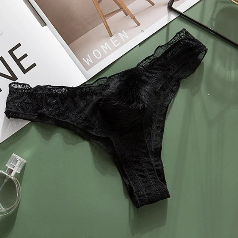 Braguita con cola de conejo