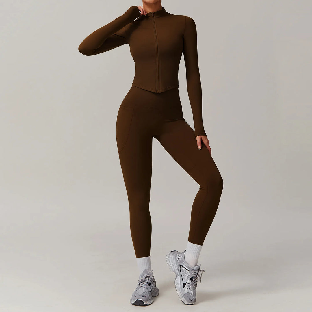 Conjunto de dos piezas con sudadera triangular