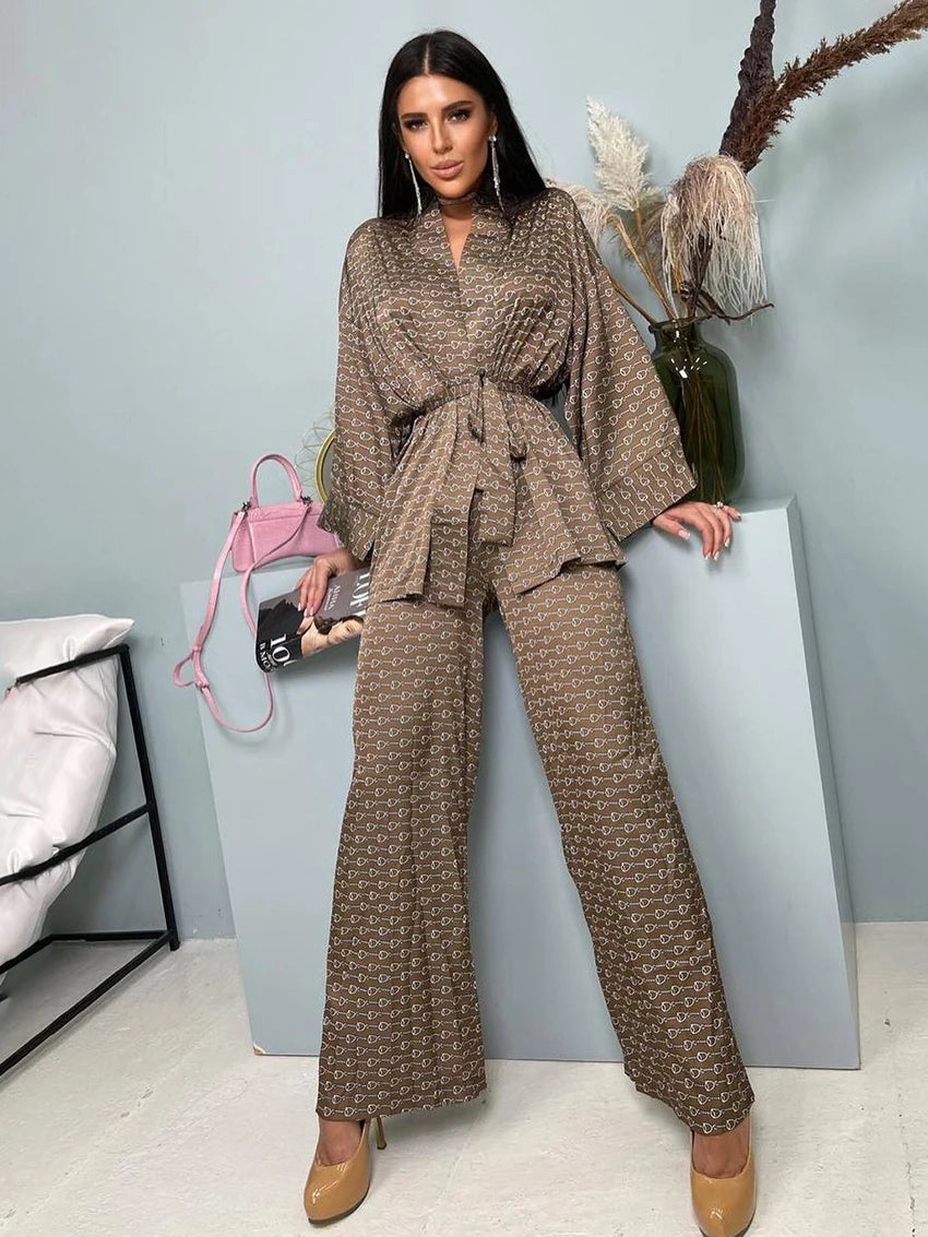 Kimono marrón con estampado