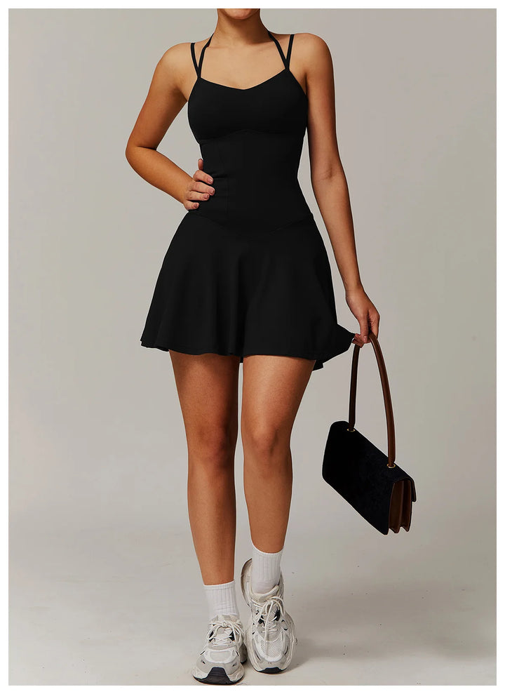 Vestido deportivo con pantalones escondidos