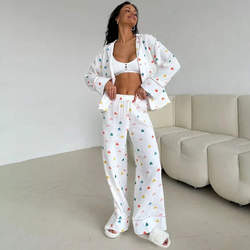 Pijama con corazoncitos multicolores