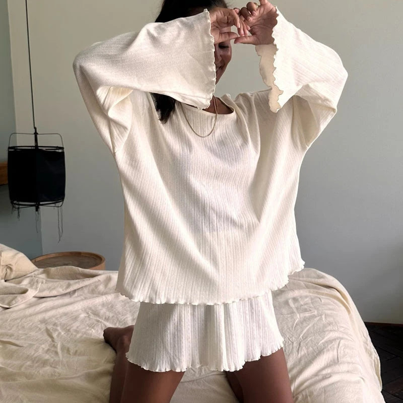 Conjunto oversize con ribete de volantes