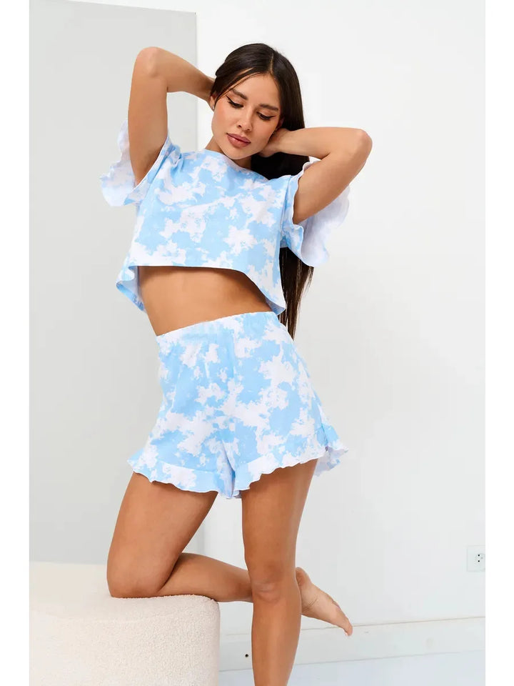 Pijama con estampado de nubes
