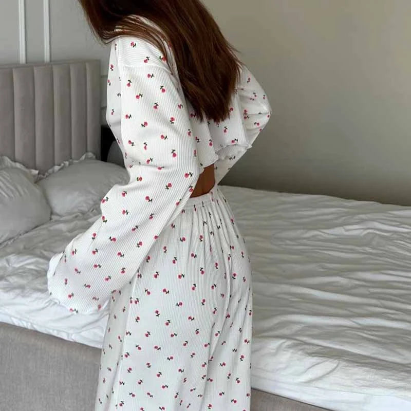 Pijama de punto acanalado con estampado floral