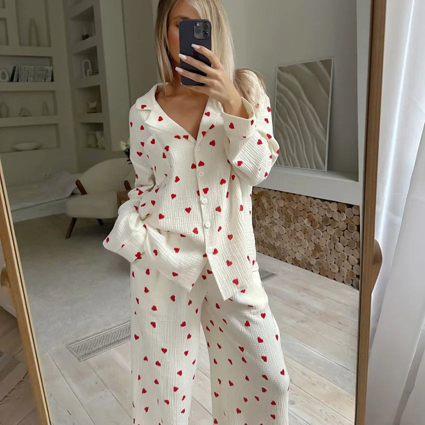 Conjunto de muselina con corazoncitos
