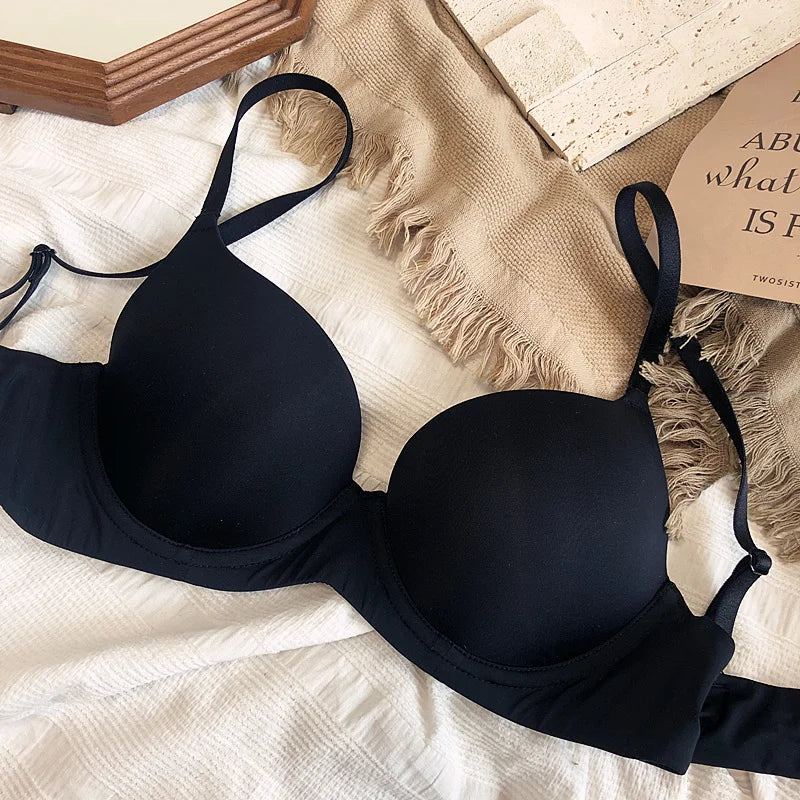 Sujetador de mujer estilo liso