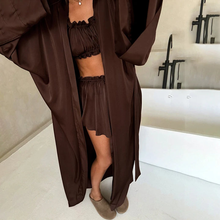 Conjunto marrón con kimono y volantes