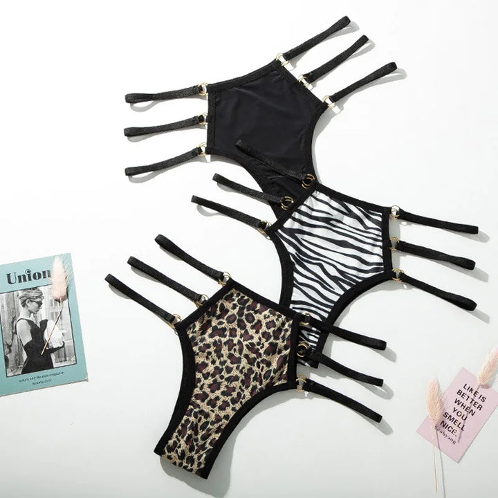 Braguita con tiras y estampado animal