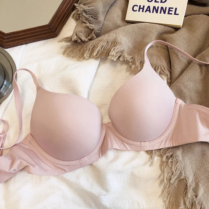 Sujetador de mujer estilo liso