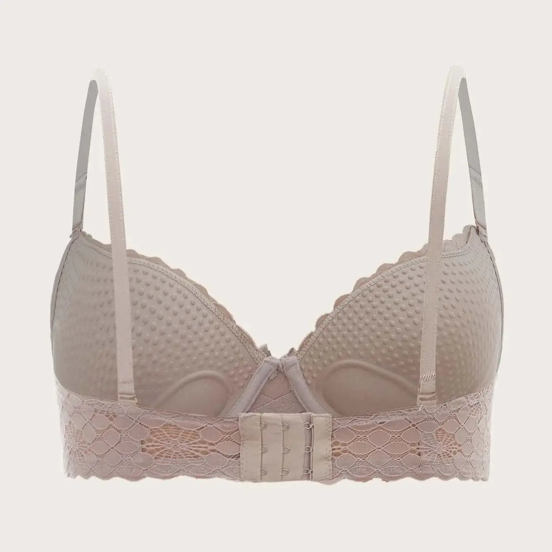 Sujetador con encaje y aros
