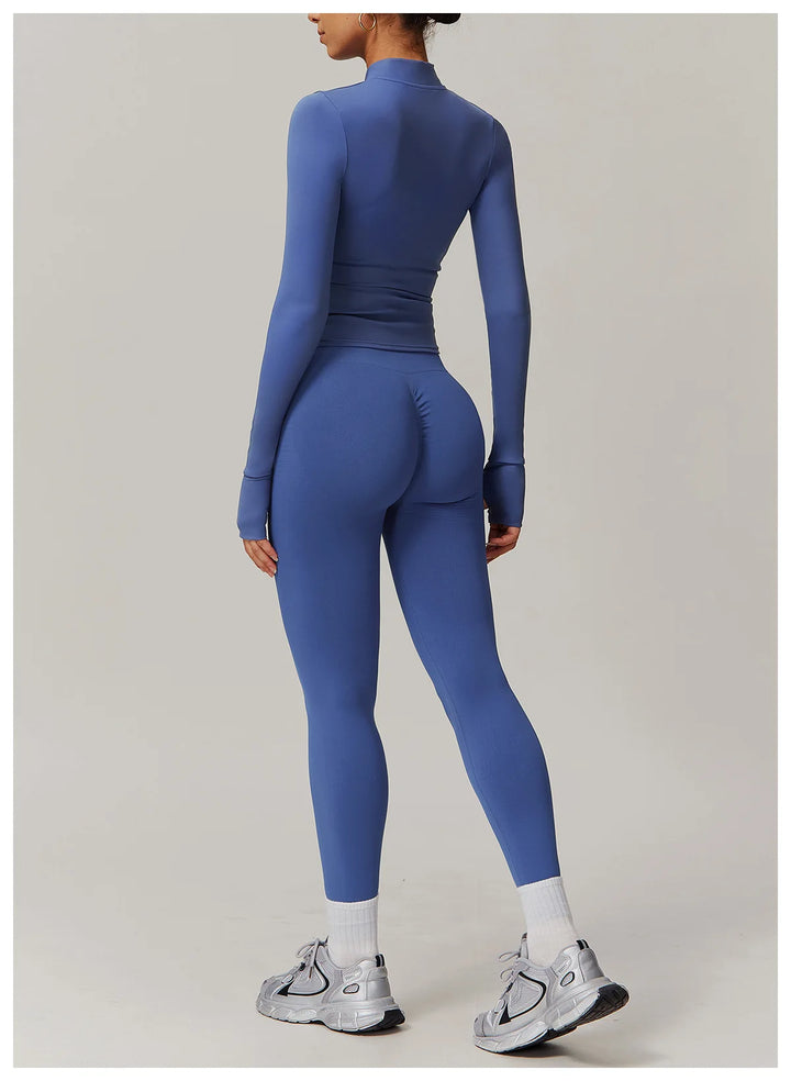 Conjunto deportivo con sudadera y leggings