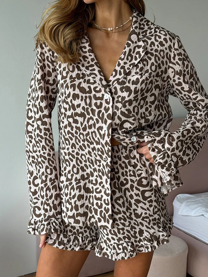 Pijama de punto acanalado con manchas de leopardo