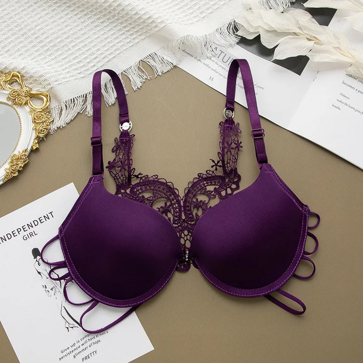 Sujetador con cierre frontal y bordado en espalda