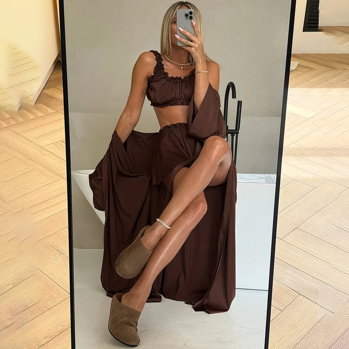 Conjunto marrón con kimono y volantes
