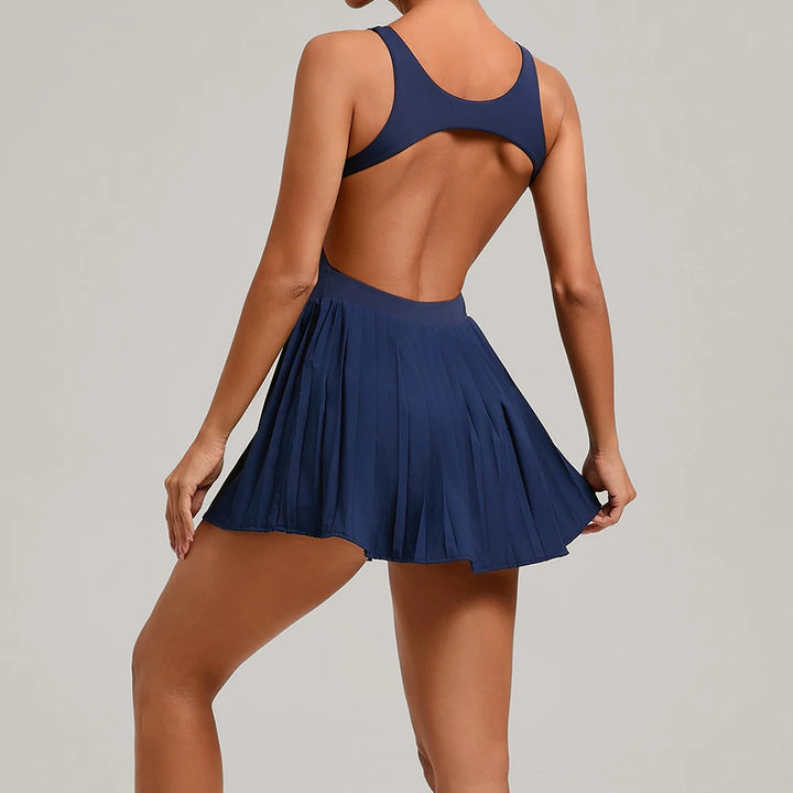 Vestido de tenis con espalda descubierta