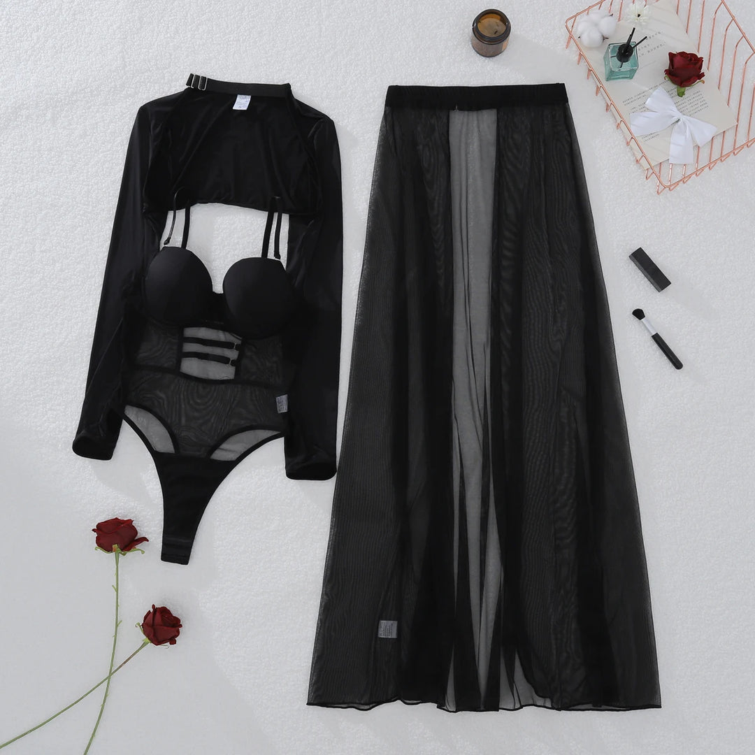 Body negro con falda maxi de malla