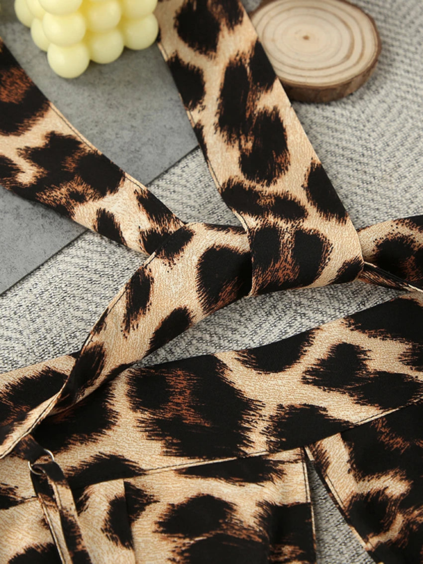 Conjunto de noche con bata y estampado animal